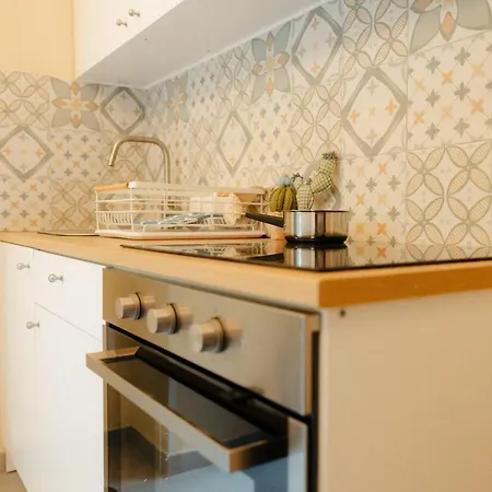 Faboulhouse: Zona Arenella/vomero. Apartamento