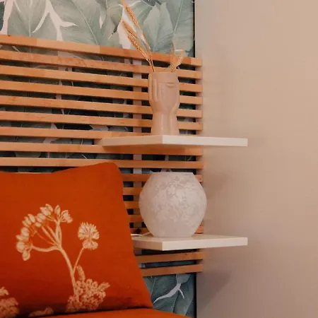 Faboulhouse: Zona Arenella/vomero. Apartamento